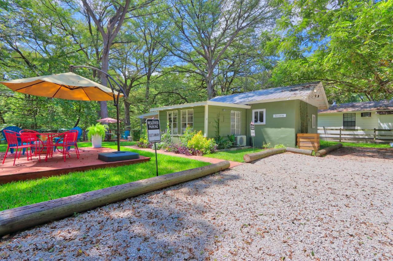 Creekside Cabins - The Getaway Villa Wimberley Ngoại thất bức ảnh